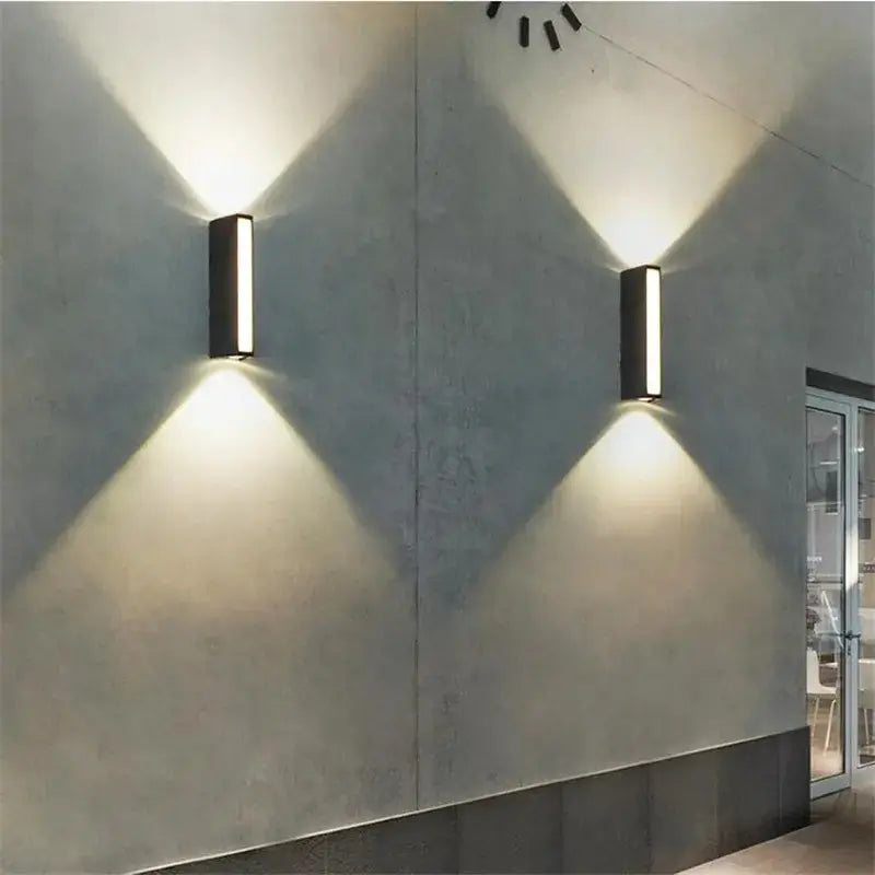 Arthur  – Applique Murale d'Extérieur LED Moderne Étanche en Aluminium