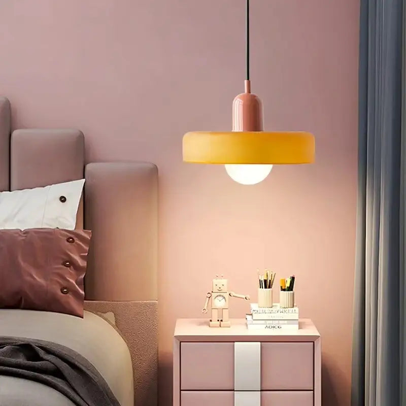 Rosaline | L'Élégance Suspendue En Verre Coloré