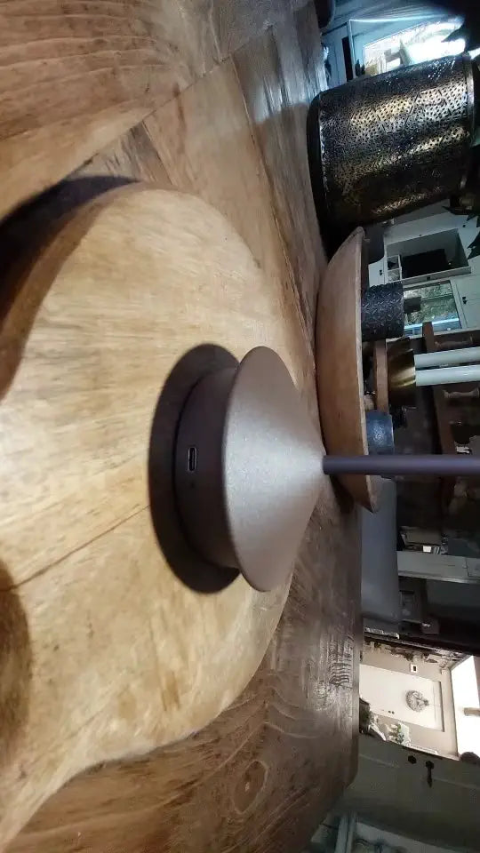 avisCarousel