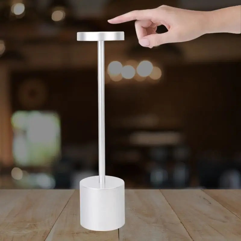 Roulio | Lumière Portable, Design Moderniste