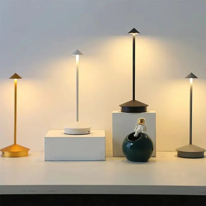 Sophia | Rechargeable and Customizable Table Lighting