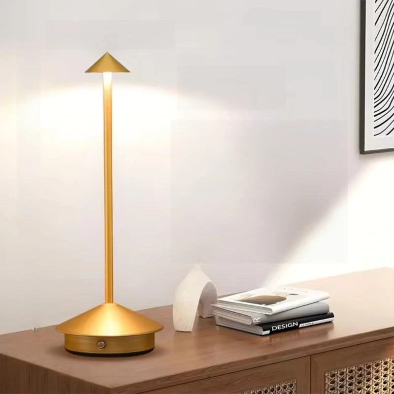 Sophia | Rechargeable and Customizable Table Lighting